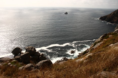 Die großartige Sicht zurück. Hier waren wir vor Kurzem mit dem Boot