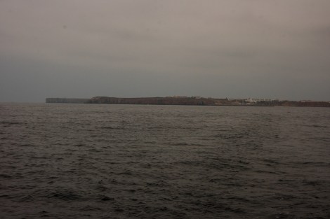 Cabo Sao Vicente durch den Dunst am Morgen nach der Umrundung
