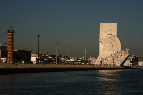 Padrao dos Decobrimentos, angeführt von Heinrich dem Seefahrer