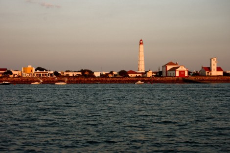 Eine Nacht ankern wir in der Lagune vor Faro