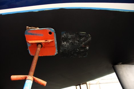 zweiter Anstrich in schwarz - vorher und hinterher