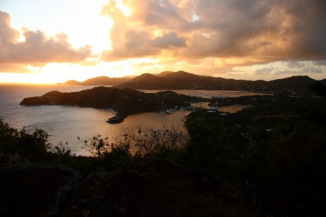 Blick auf English und Falmouth Harbour