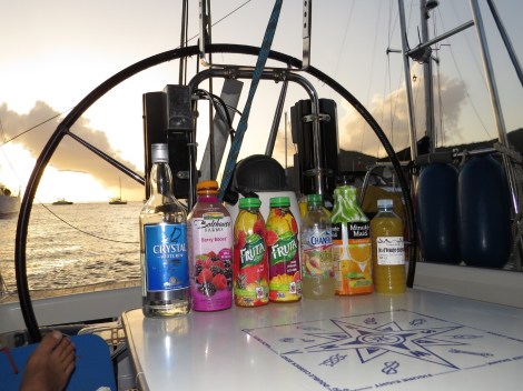 Die Zutaten für den abendlichen "Rum Punch"