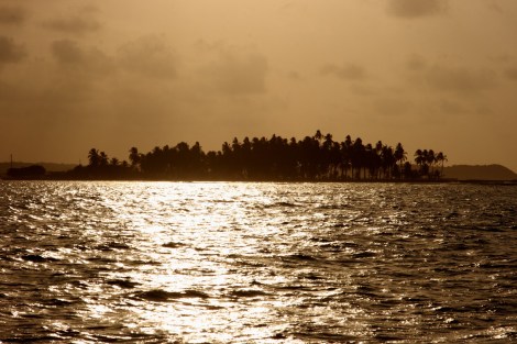 In der Dämmerung erreichen wir gerade noch Porvenir