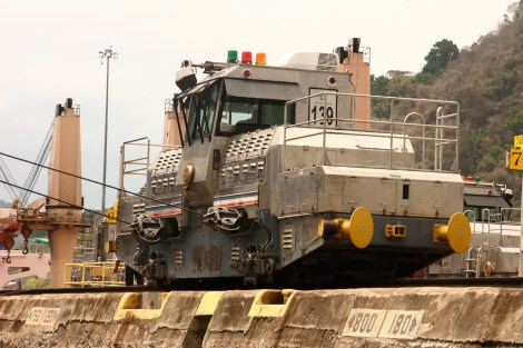 Die große Schifffahrt wird von Lokomotiven gehalten.