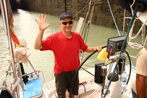 Thomas freut sich: "Hurra wir sind im Pazifik"