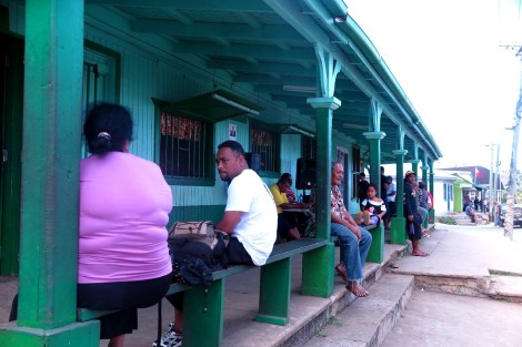 Einkaufsladen mit Geldtransfertstelle in Neiafu