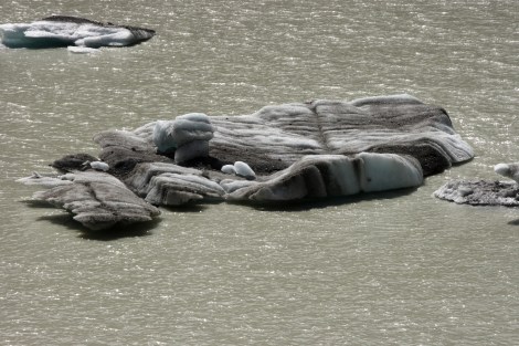 Eisberge im Gletschersee