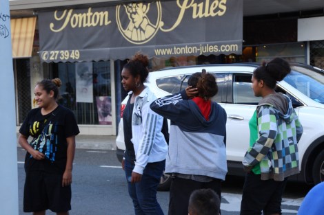Kanakische Frauen in Nouméa