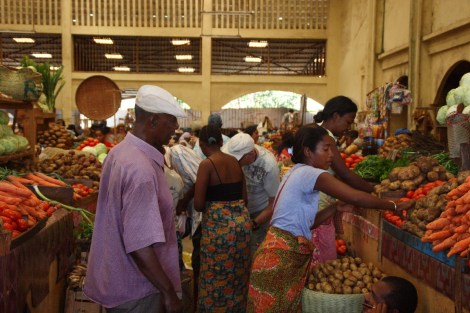 Der Markt von Hell-Ville