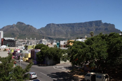 mit dem Tafelberg im Hintergrund