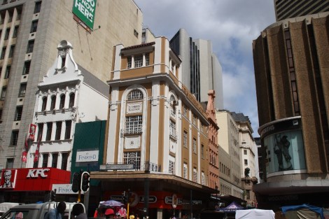 Neu und alt nebeneinander