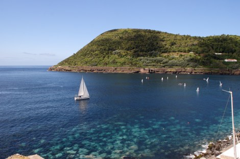 Anke-Sophie vor Monte Brasil