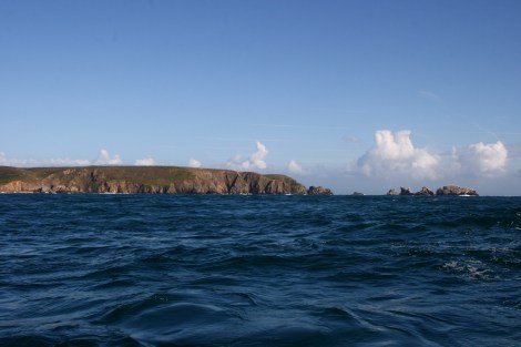 Blick auf Alderney von "The Swinge"