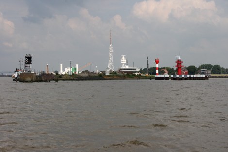 Brunsbüttel, die Einfahrt zum NOK